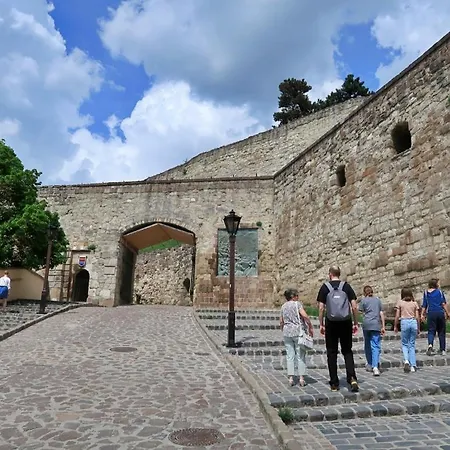 Ceh-var-lak